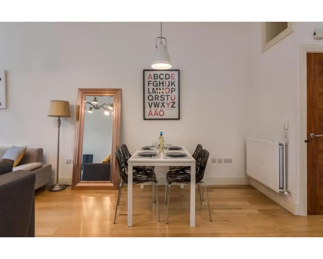 Central Belfast Apartments Fitzrovia 0*,